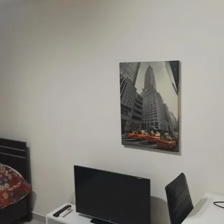 Апартаменты Beautiful 1-bedroom Next To Center Салоники